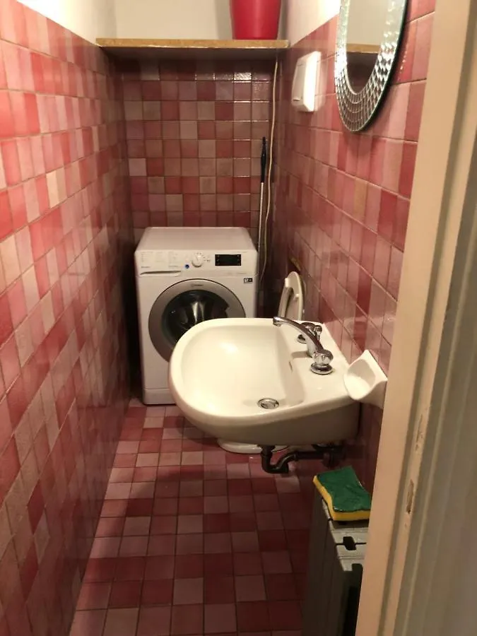 Charming 1-Bed Apartment In Milano 0*, Mailand