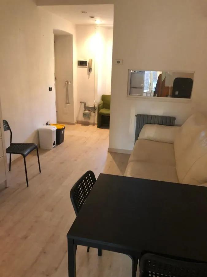 Charming 1-Bed Apartment In Milano Milan