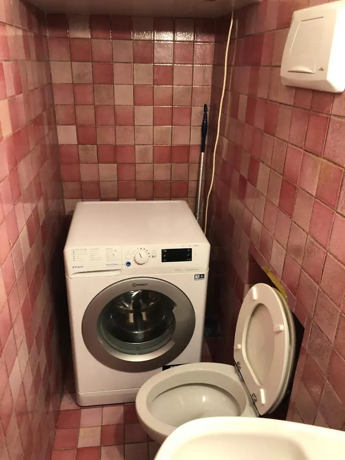 Charming 1-Bed Apartment In Milano Italy