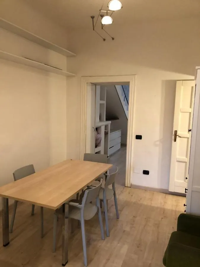 Charming 1-Bed Apartment In Milano